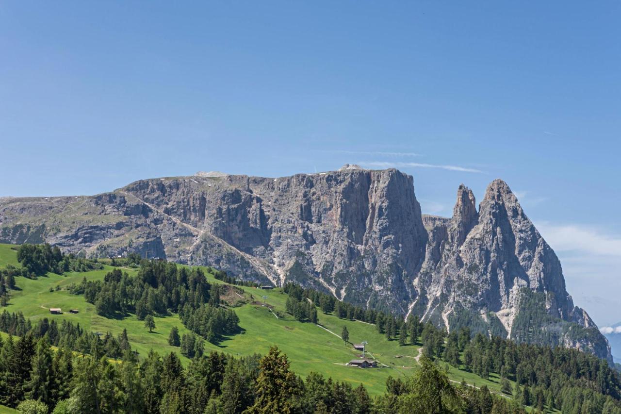 Ferienparadies Sabina Zirbel Apartment Alpe Di Siusi Exterior photo